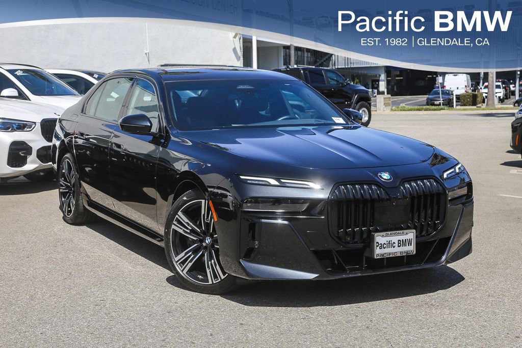 Certified 2023 BMW 740i w/ Parking Assistance Package RWD image 1