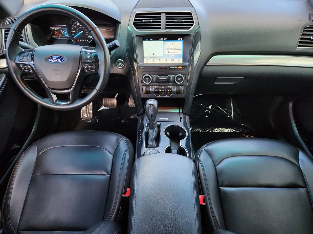 Used 2019 Ford Explorer XLT w/ Equipment Group 202A AWD/4WD image 16