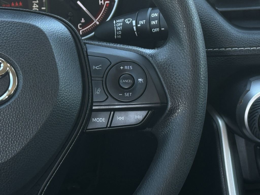 Used 2024 Toyota RAV4 XLE image 16