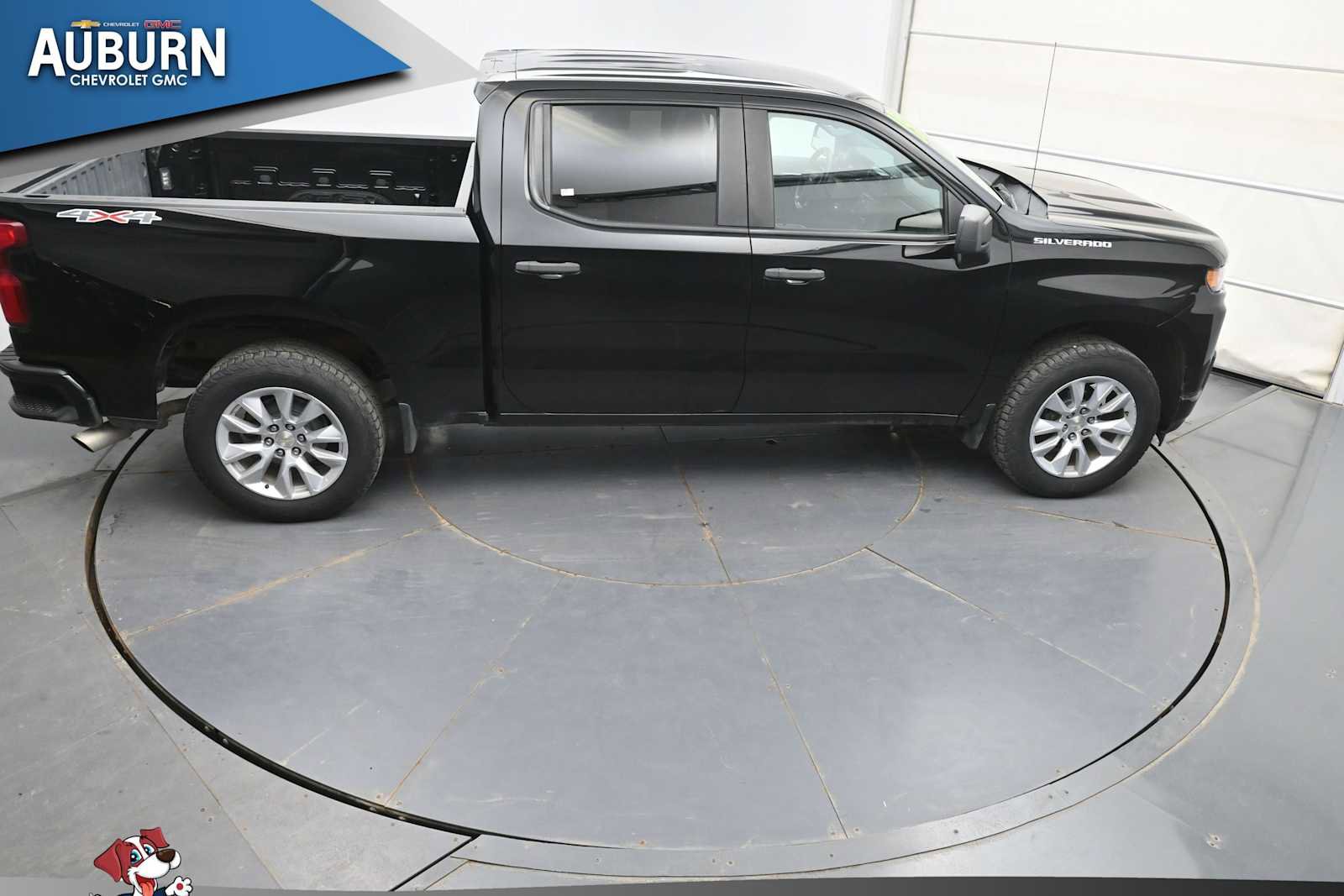 Used 2019 Chevrolet Silverado 1500 Custom w/ Custom Convenience Package AWD/4WD image 31