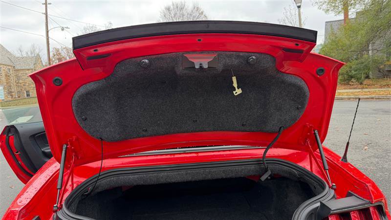 Used 2017 Ford Mustang Premium image 20