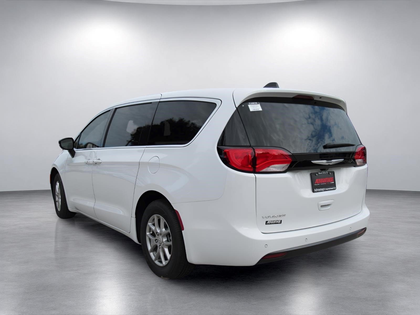 New 2026 Chrysler Voyager LX FWD image 5