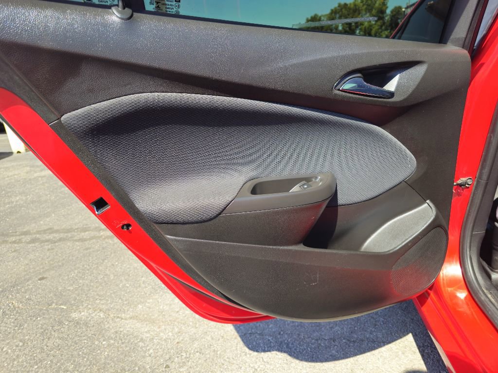 Used 2017 Chevrolet Cruze LT image 57