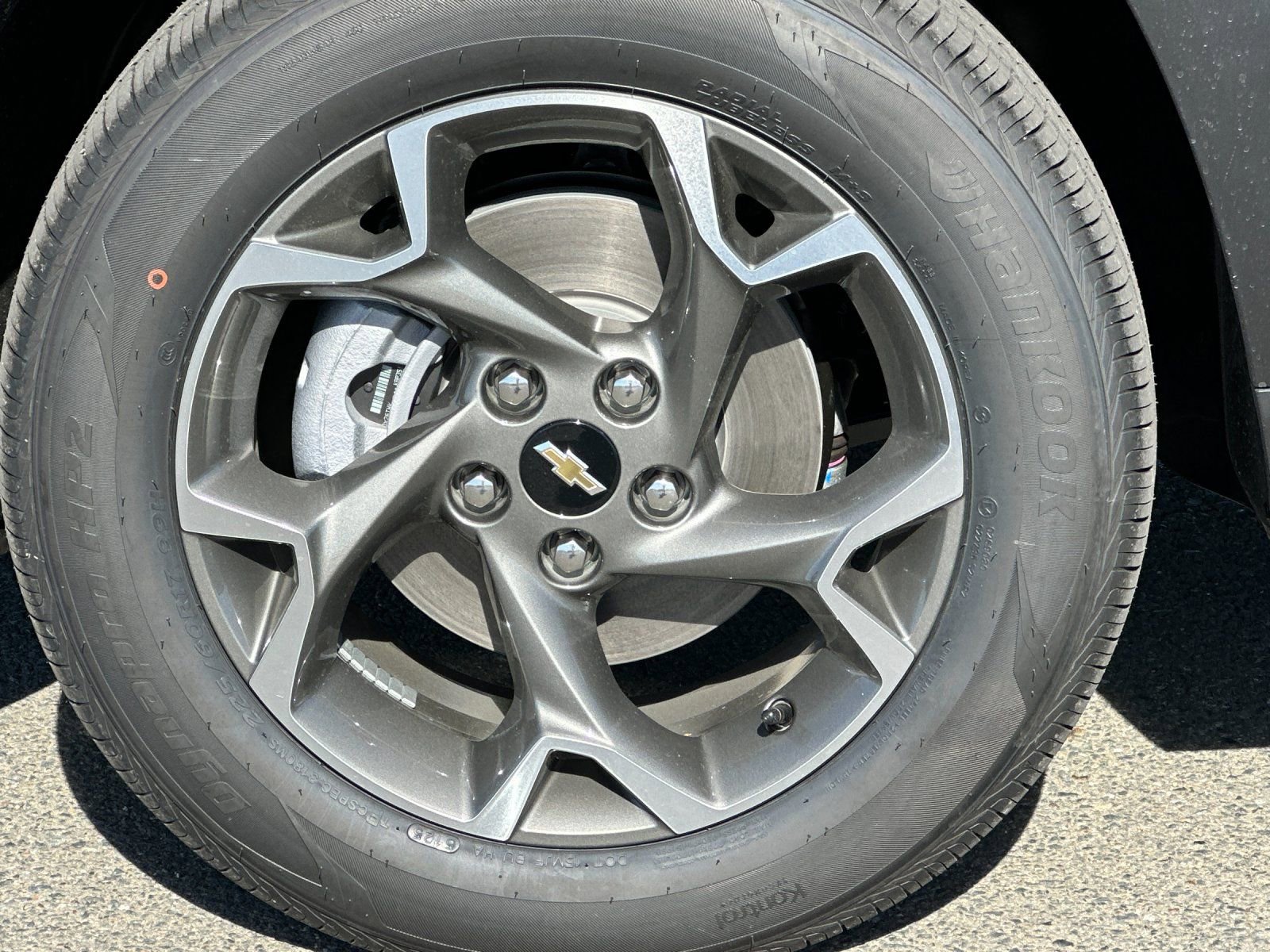 New 2026 Chevrolet Trax LT w/ Driver Confidence Package FWD image 32