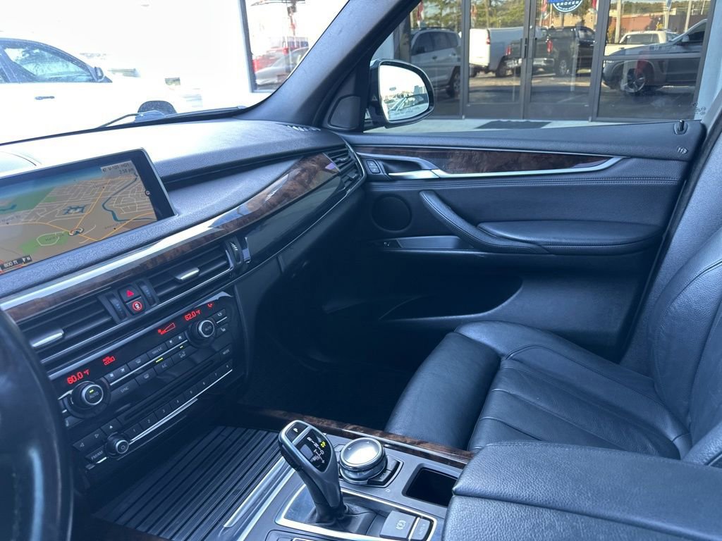 Used 2015 BMW X5 xDrive50i image 25