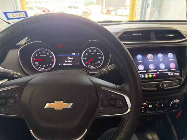 Used 2021 Chevrolet TrailBlazer LT w/ Premium Seating Package FWD image 16