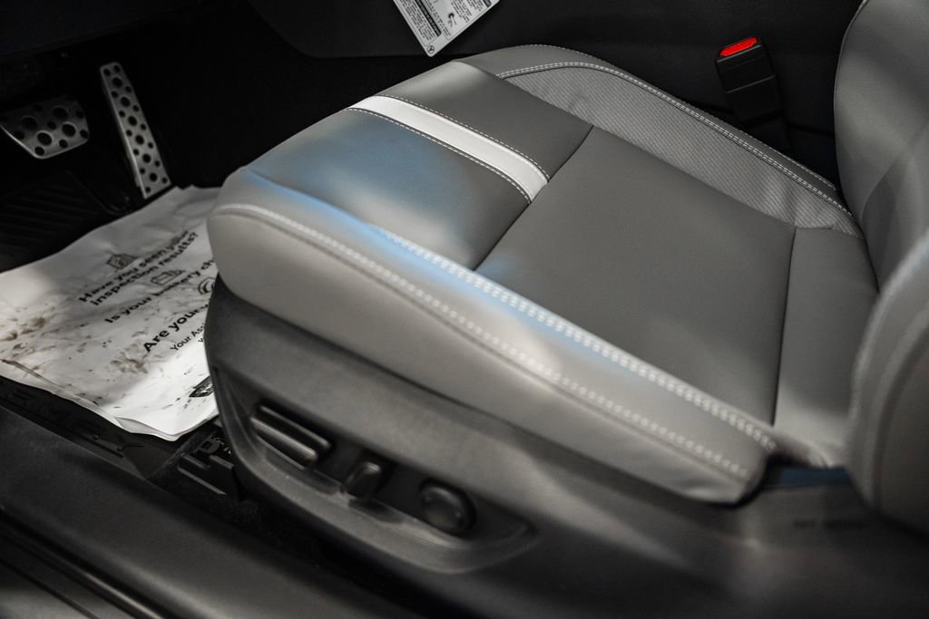 New 2026 Toyota Camry SE image 33