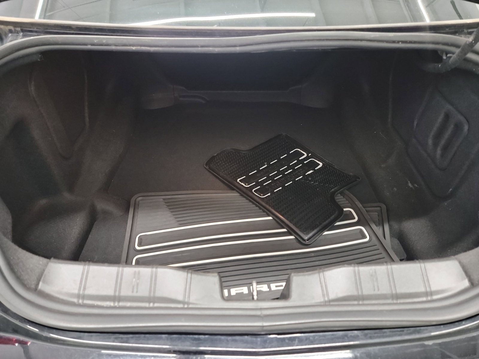 Used 2021 Chevrolet Camaro LT RWD image 26