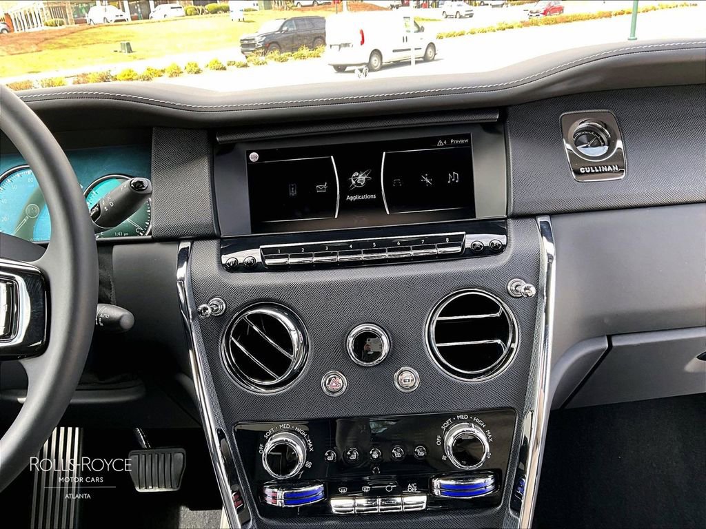 Used 2020 Rolls-Royce Cullinan image 8