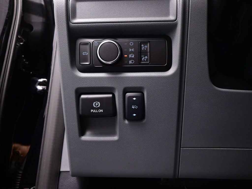 Used 2025 Ford F150 Lightning XLT image 13