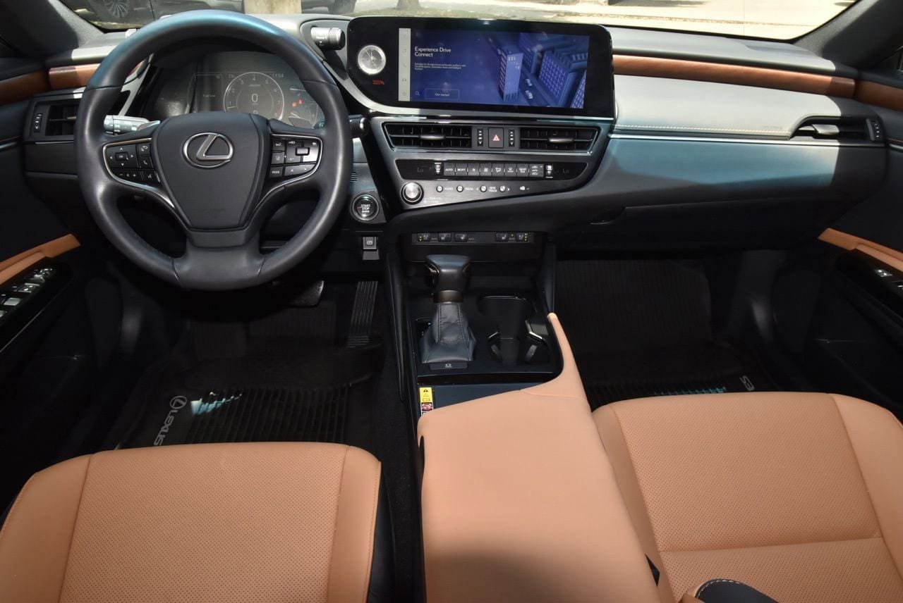 Used 2023 Lexus ES 350 w/ Premium Package FWD image 16