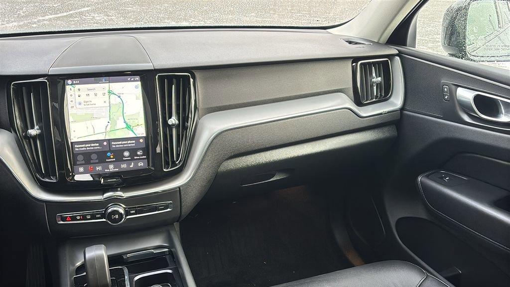 Certified 2024 Volvo XC60 B5 Core w/ Protection Package Premier image 8