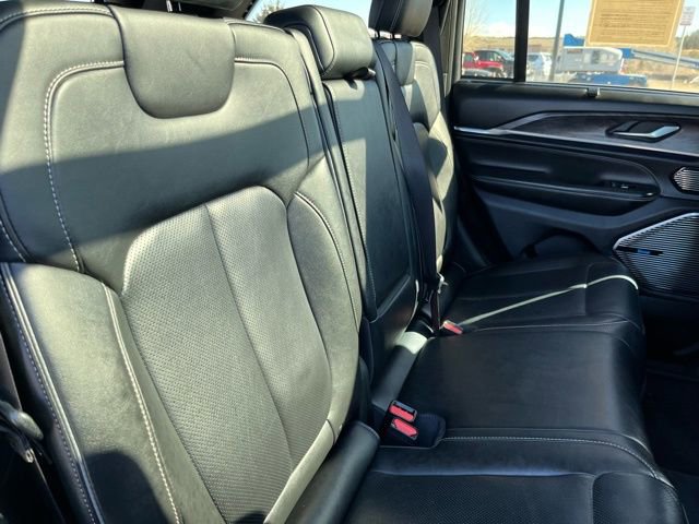 Certified 2022 Jeep Grand Cherokee Overland w/ Adv Protech Group III image 23