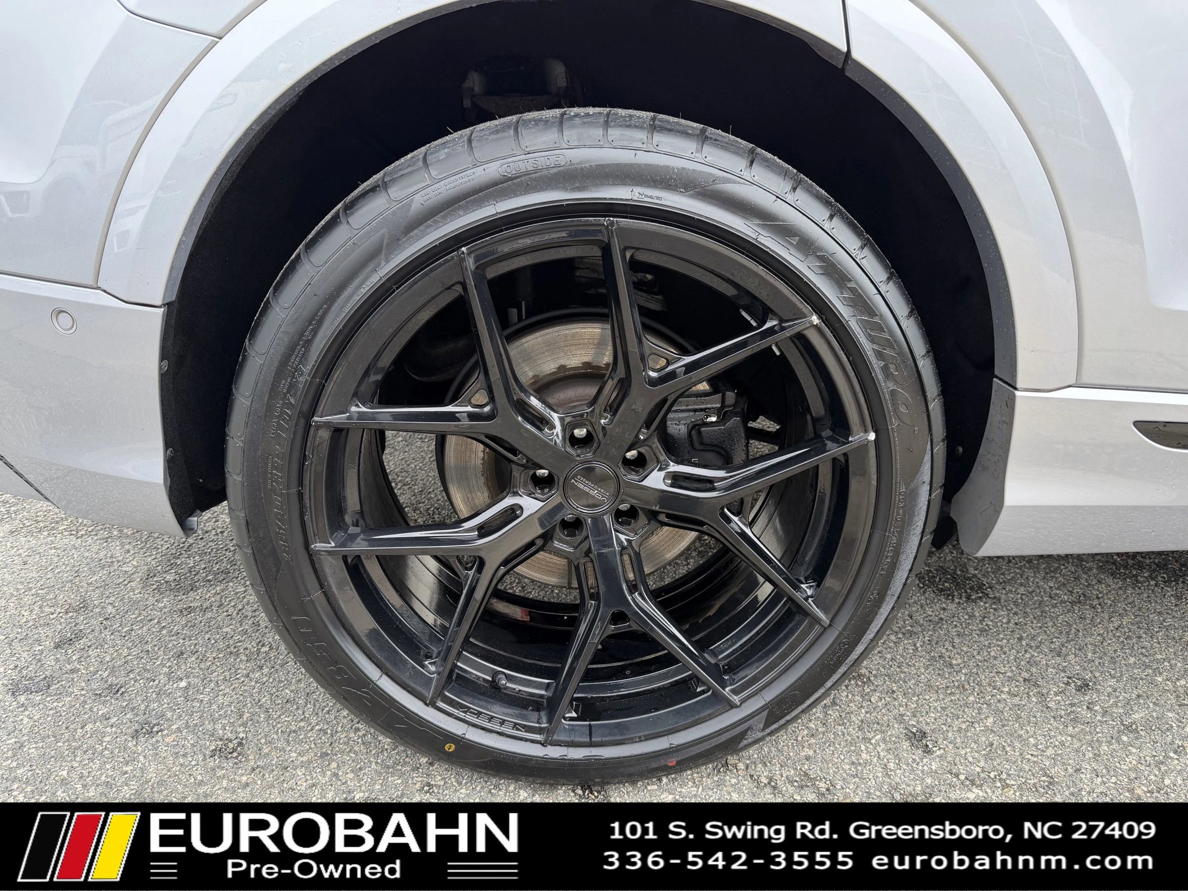 Used 2021 Audi SQ8 Prestige AWD/4WD image 12