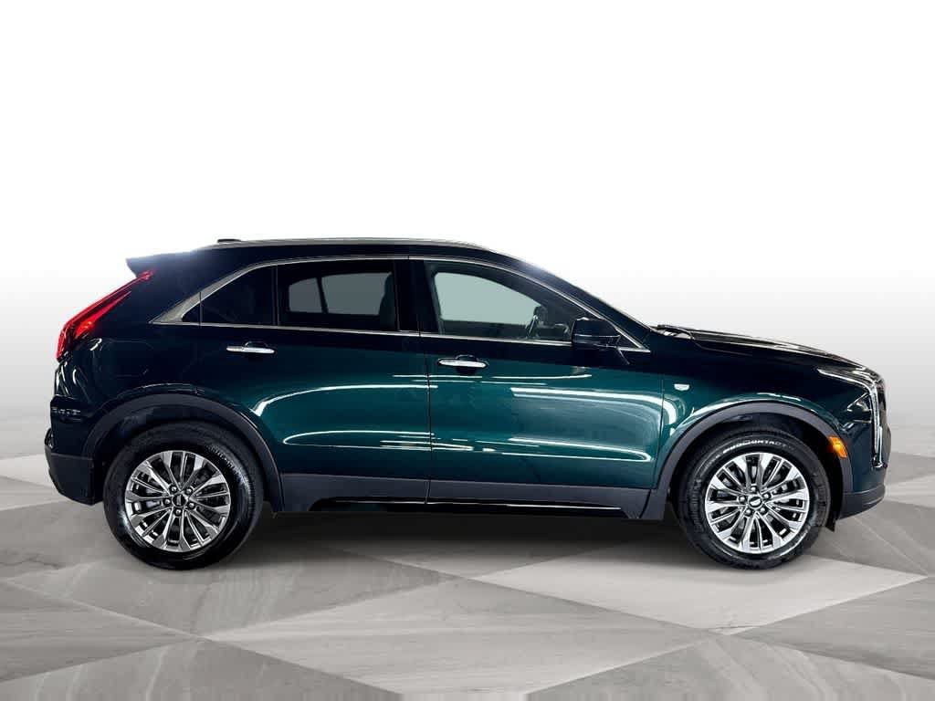 Used 2024 Cadillac XT4 Premium Luxury FWD image 9