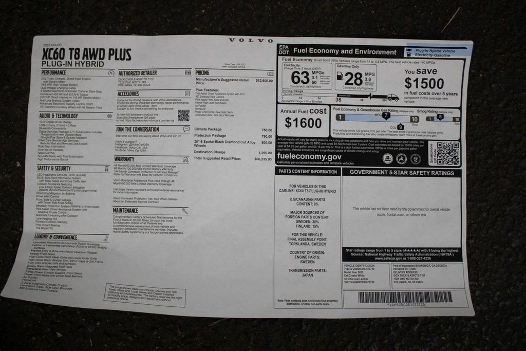 Certified 2025 Volvo XC60 T8 Plus w/ Protection Package Premier image 17