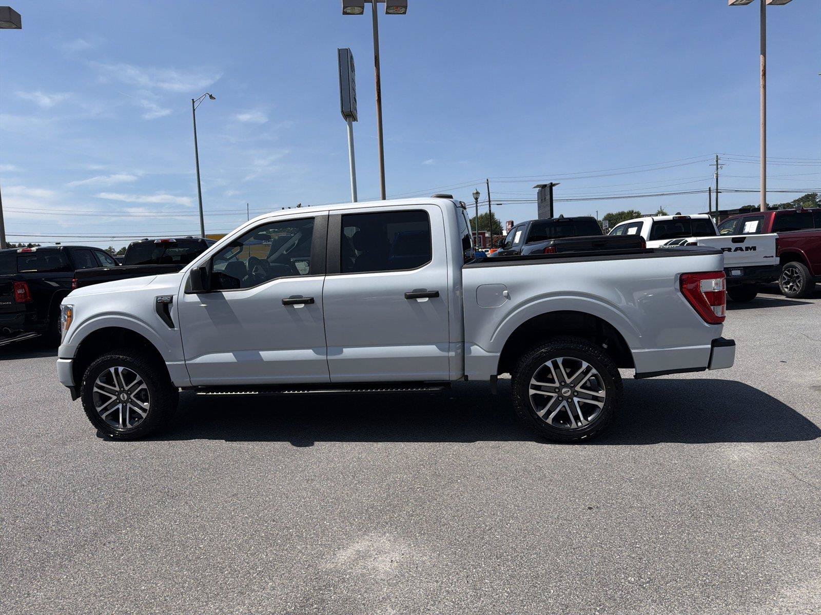 Used 2022 Ford F150 XL w/ STX Appearance Package AWD/4WD image 8