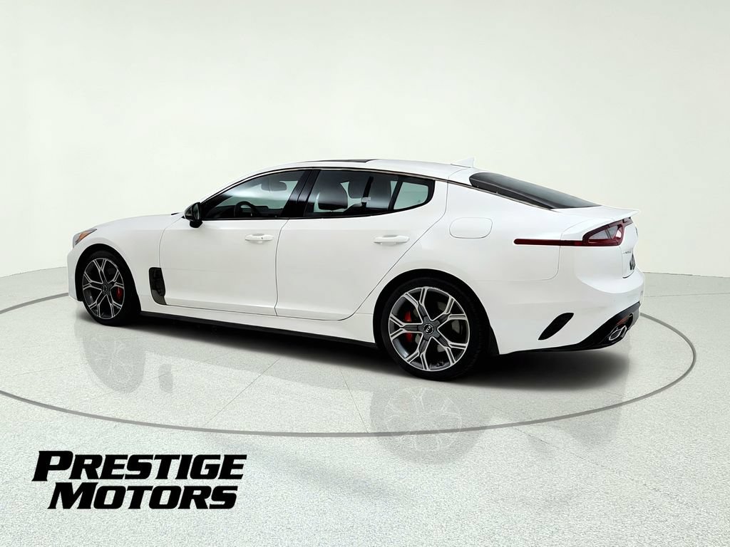 Used 2021 Kia Stinger GT2 image 5
