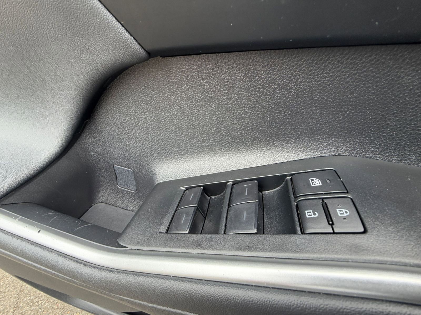 Used 2025 Toyota Highlander XSE AWD/4WD image 20