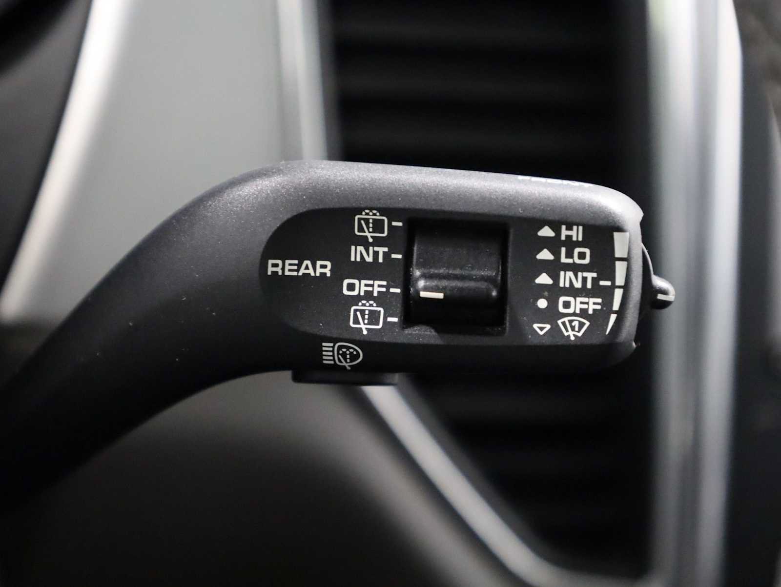 Used 2015 Porsche Macan Turbo AWD/4WD image 30