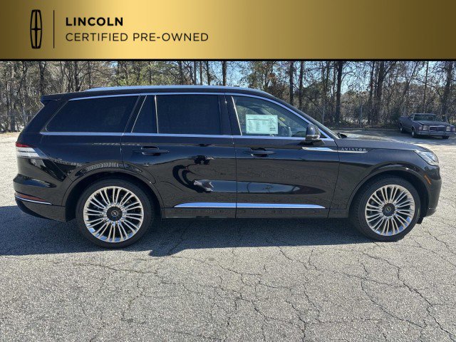 Certified 2025 Lincoln Aviator Black Label image 8