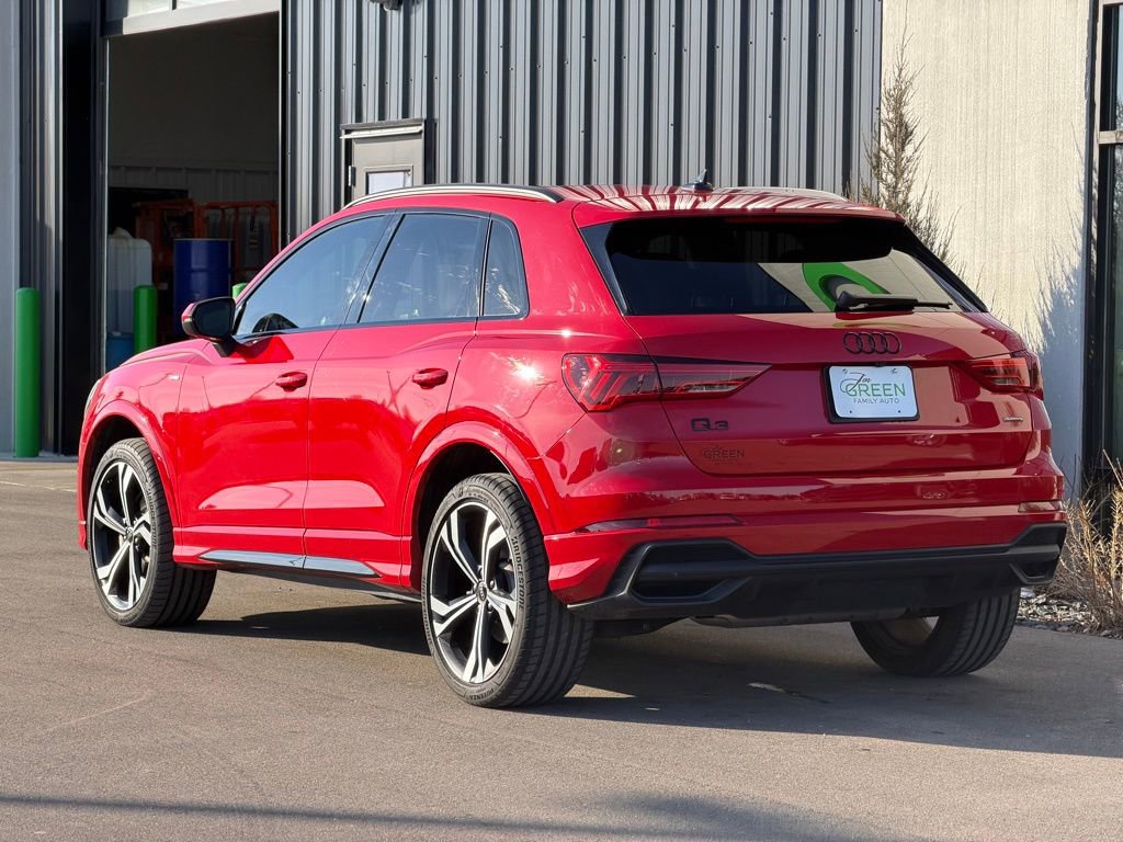 Used 2023 Audi Q3 2.0T Premium Plus image 3
