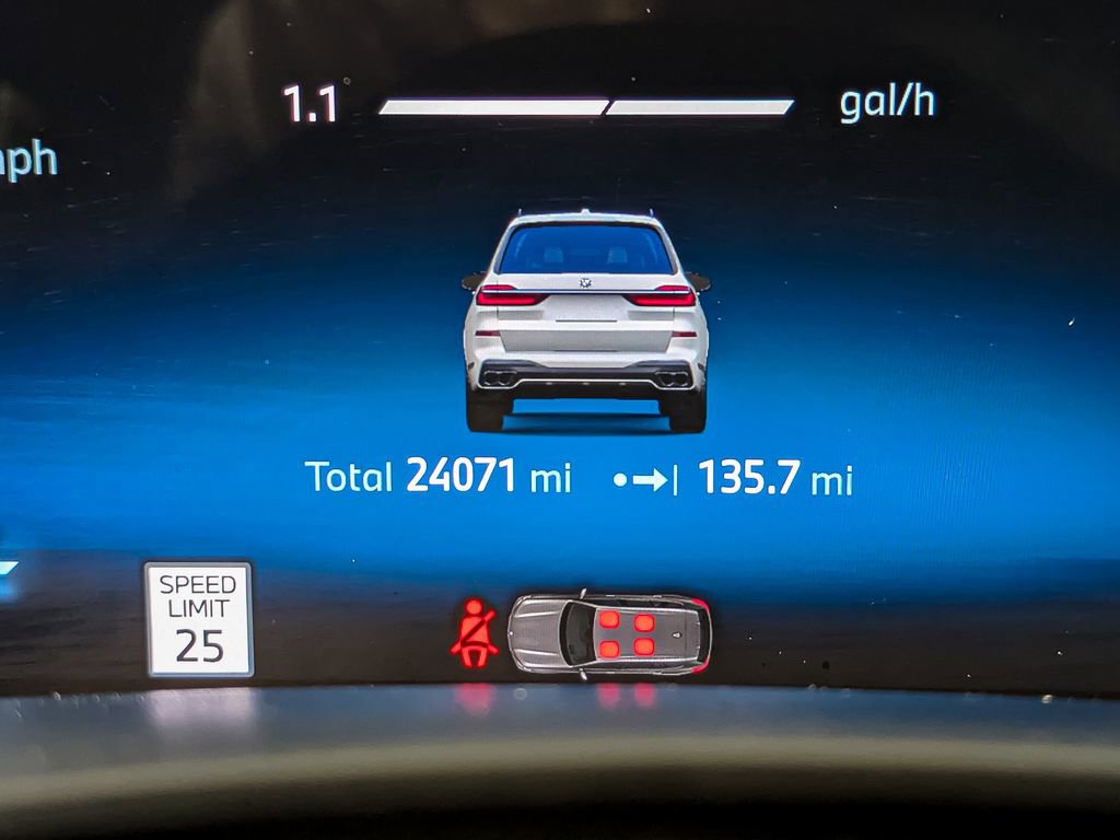 Certified 2025 BMW X7 M60i image 41