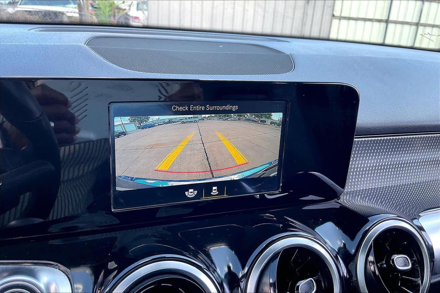 Used 2020 Mercedes-Benz GLB 250 4MATIC image 27