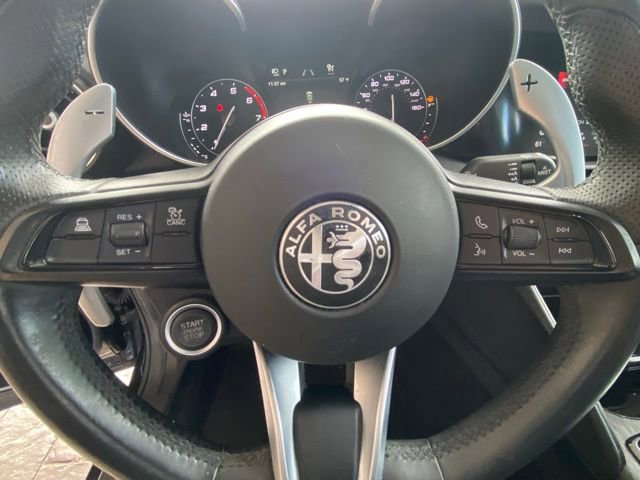 Used 2022 Alfa Romeo Giulia Sprint image 18
