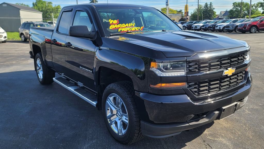Used 2016 Chevrolet Silverado 1500 Custom w/ Trailering Package AWD/4WD image 2