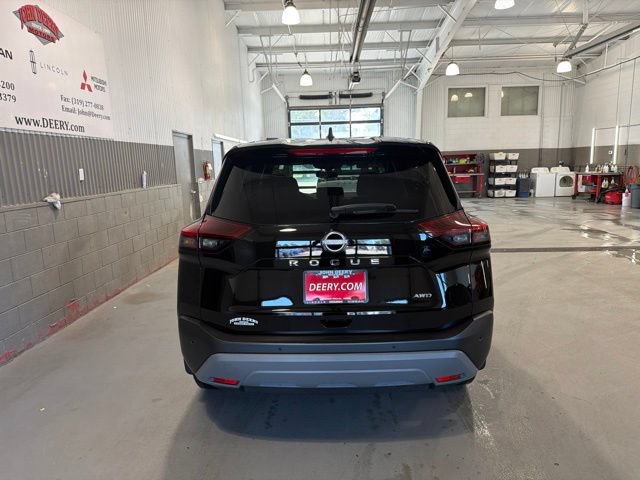 Used 2023 Nissan Rogue S AWD/4WD image 4