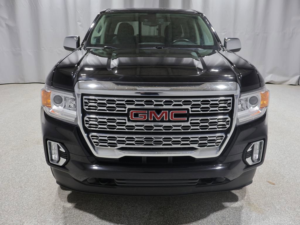 Used 2022 GMC Canyon Denali w/ Denali Black Edition Package AWD/4WD image 8