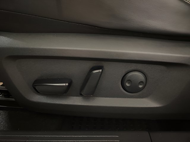 Used 2021 Nissan Rogue Platinum AWD/4WD image 12