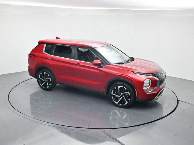 Used 2024 Mitsubishi Outlander SE image 44