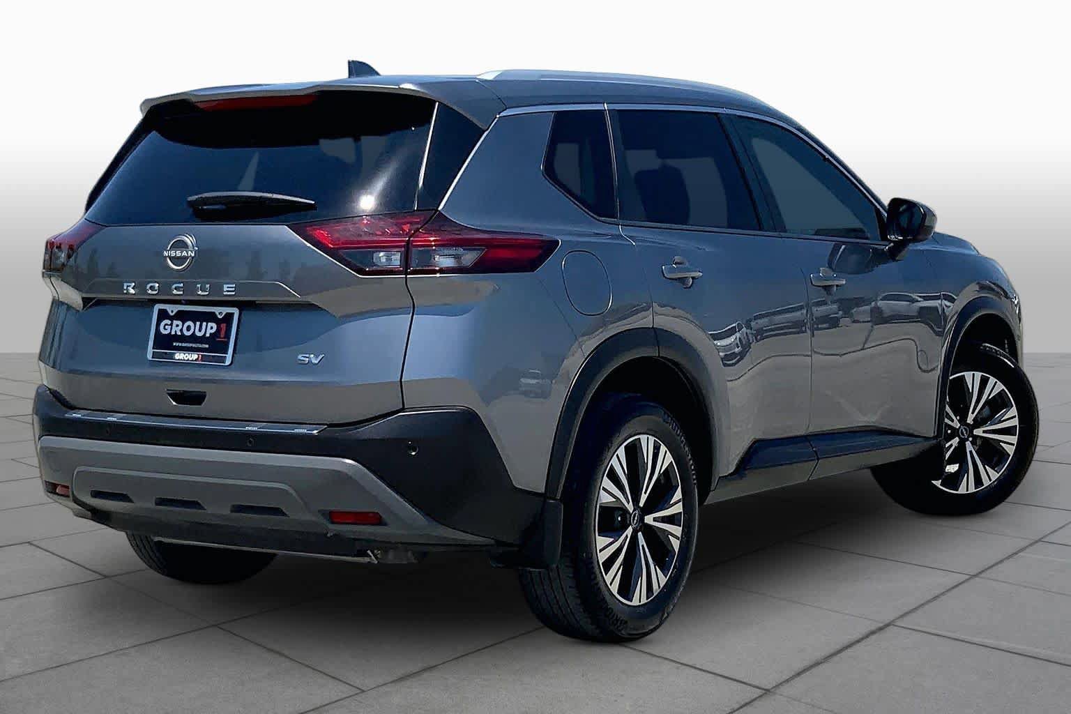 Used 2023 Nissan Rogue SV w/ SV Premium B Package FWD image 13