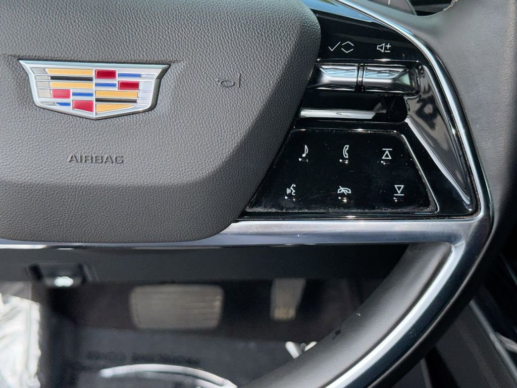 Used 2025 Cadillac Escalade Sport w/ Touring Package AWD/4WD image 18