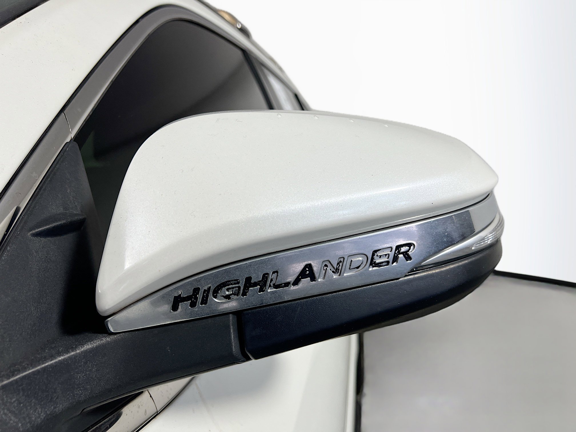 Used 2019 Toyota Highlander SE AWD/4WD image 13