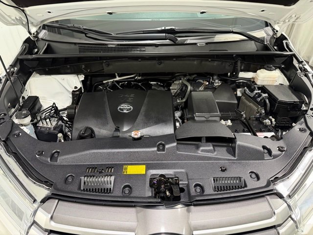 Used 2019 Toyota Highlander XLE image 31