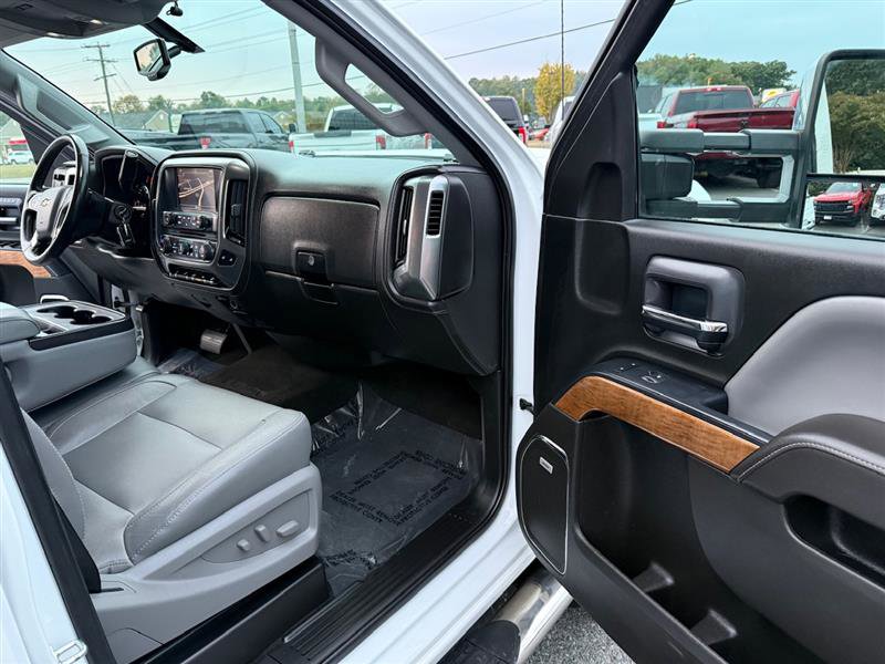 Used 2017 Chevrolet Silverado 3500 LTZ w/ Duramax Plus Package AWD/4WD image 13