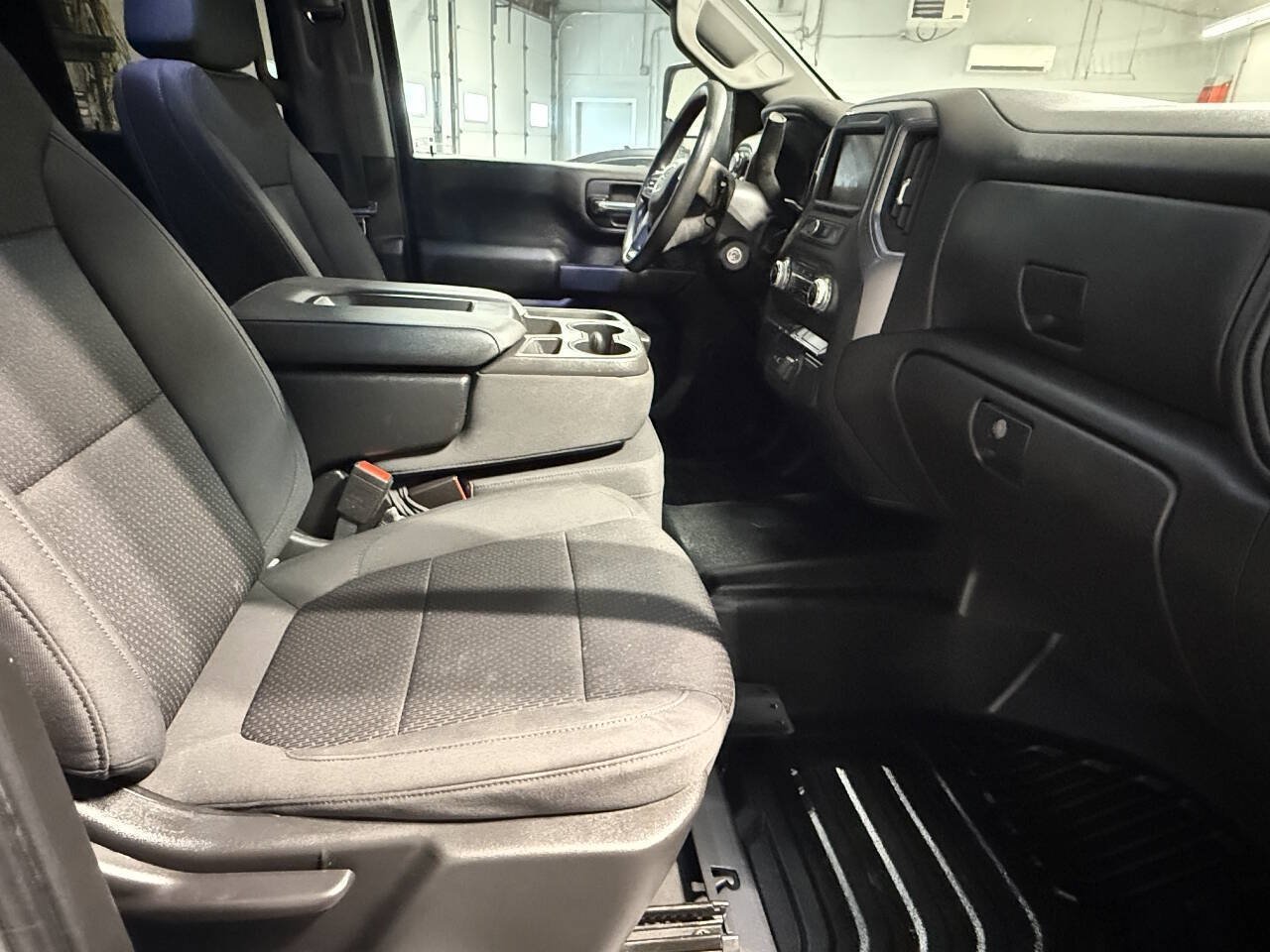 Used 2023 GMC Sierra 2500 Pro w/ Convenience Package AWD/4WD image 10