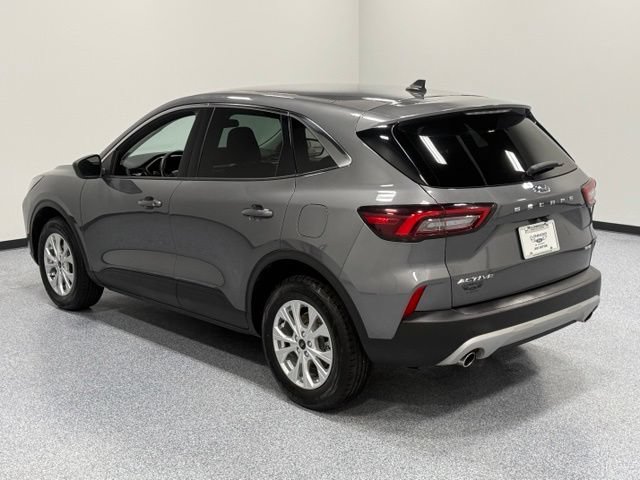 Certified 2024 Ford Escape Active AWD/4WD image 9