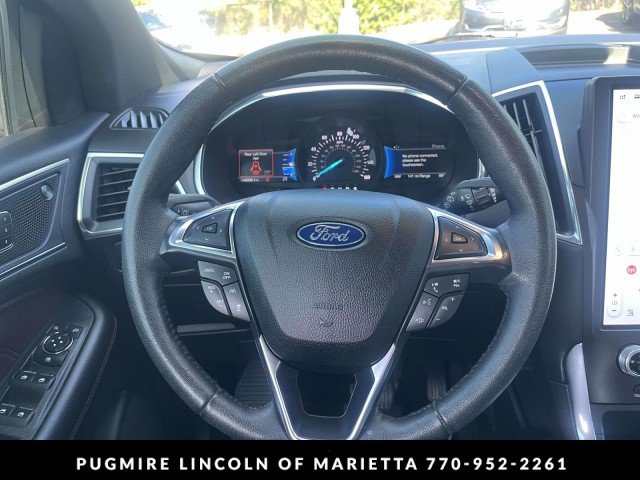 Used 2021 Ford Edge Titanium w/ Equipment Group 301A FWD image 17