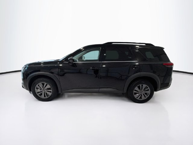 Used 2025 Nissan Pathfinder SV AWD/4WD image 4