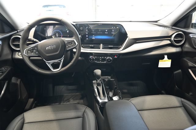 New 2026 Chevrolet Trax ACTIV w/ Driver Confidence Package FWD image 12