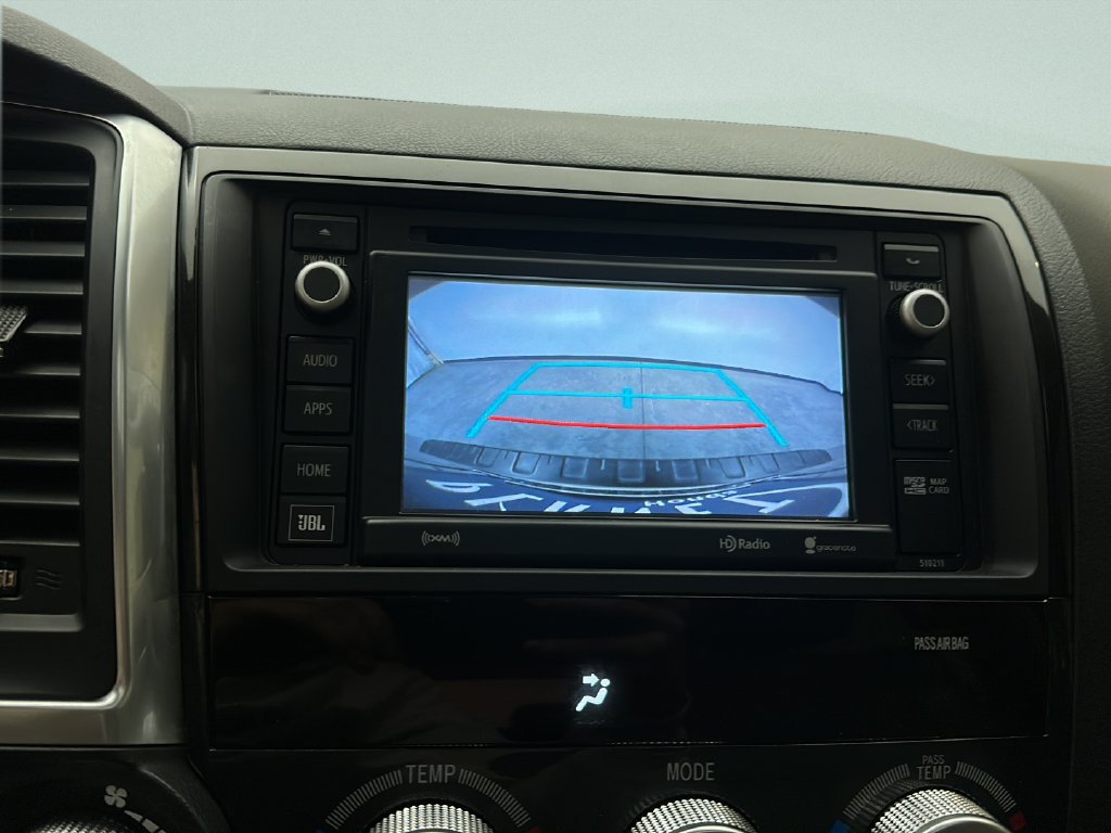 Used 2018 Toyota Sequoia Platinum AWD/4WD image 36