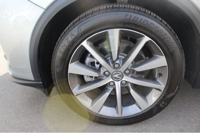 Used 2025 Acura MDX w/ Technology Package FWD image 9