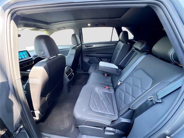 New 2024 Volkswagen Atlas Cross Sport SE image 23