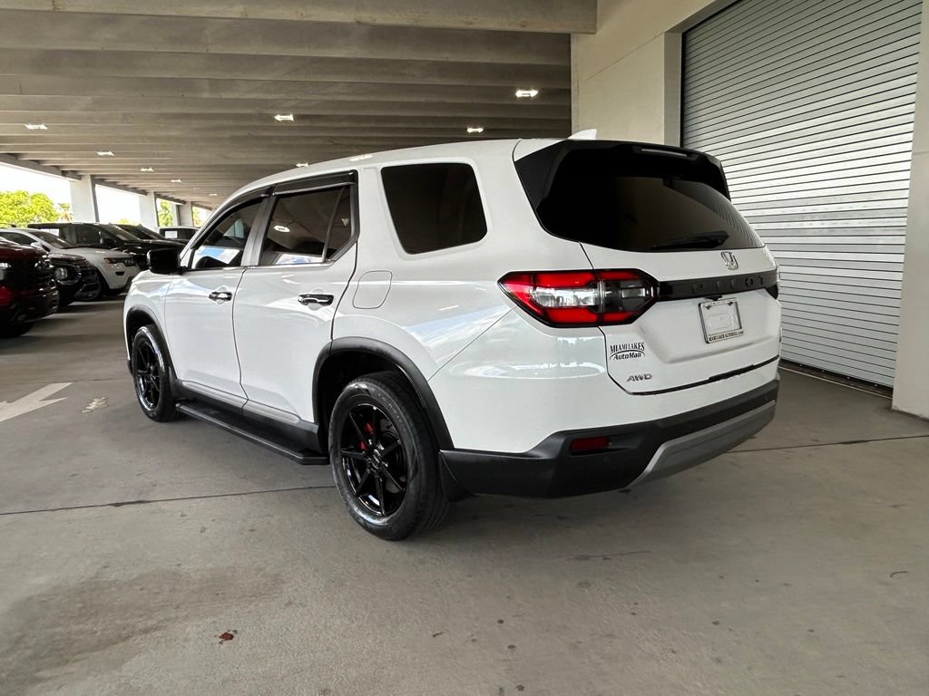 Used 2024 Honda Pilot EX-L image 3