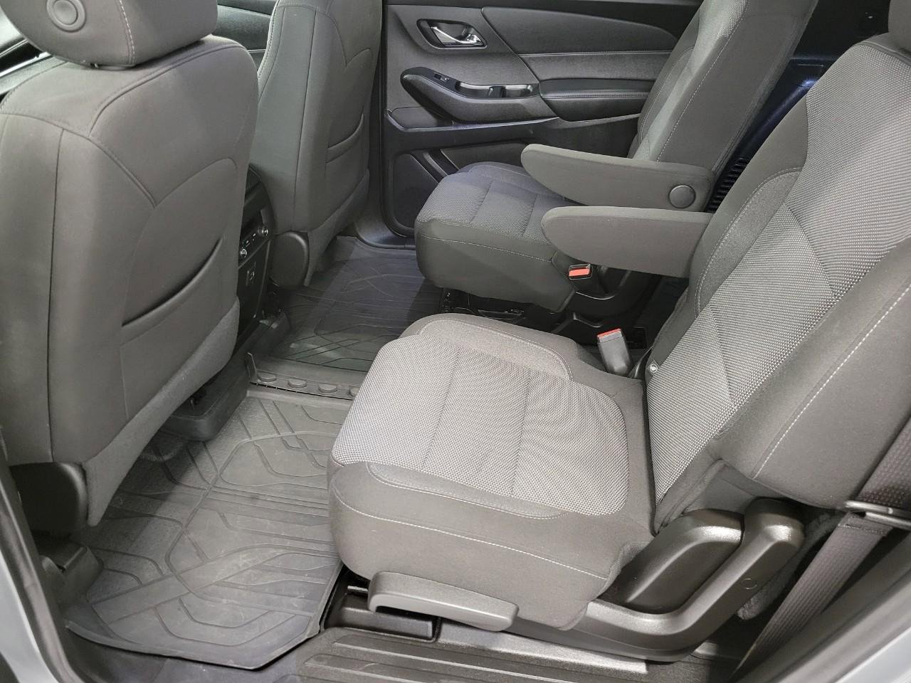 Used 2023 Chevrolet Traverse LT w/ LPO, Floor Liner Package AWD/4WD image 21