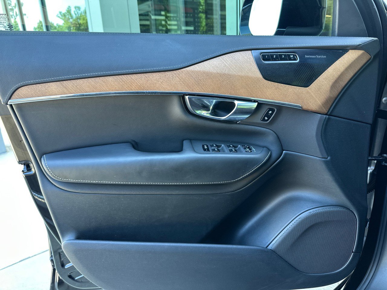 Used 2020 Volvo XC90 T6 Inscription w/ Protection Package Premier AWD/4WD image 18